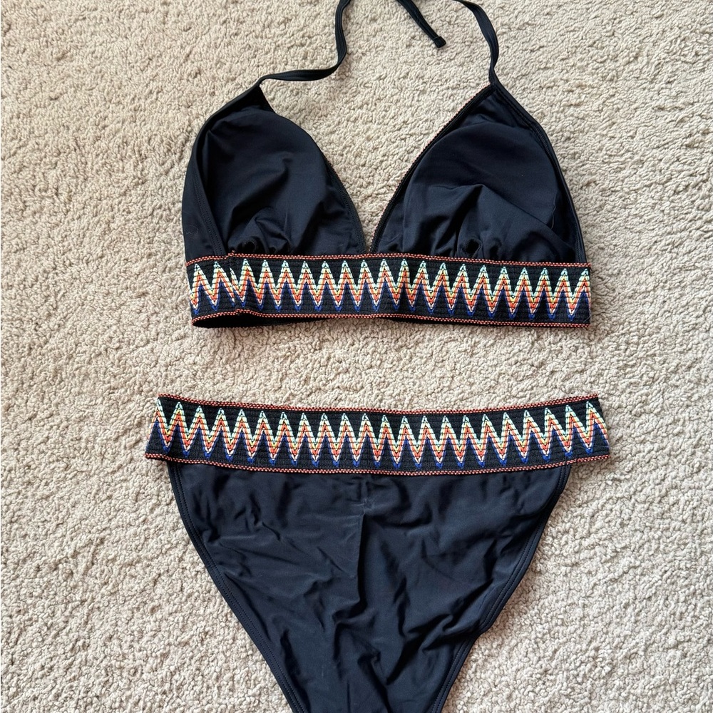 Chevron Stitching Halter Top & High Waist Bikini Set - Picture 5 of 5